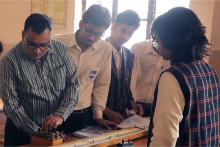 physics-lab - Baldwin's Farm Area High School Jamshedpur