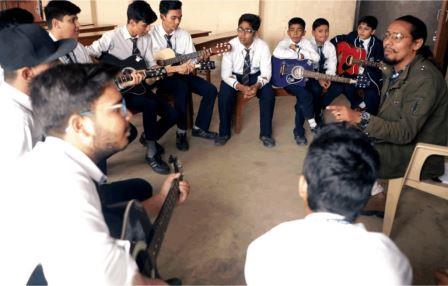 Guitar - Baldwin Academy Patna